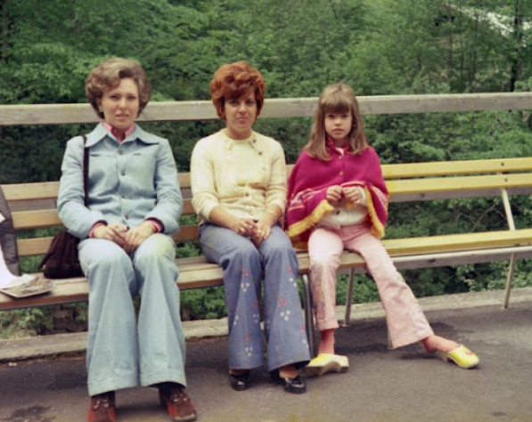 38 Vintage Photos Show What Women Wore in the 1970s _ nan