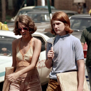 Summer’s Street Fashion of Boston in the Early 1970s Through Nick DeWolf’s Lens_Ha