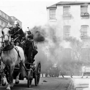 23 Amazing Vintage Photographs Show How London Looked Like in the 1860s and 1870s_Ha