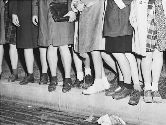 Bobby Socks, Female Short Socks That Epitomized Teen Fashion in the 1940s and 1950s _ nan