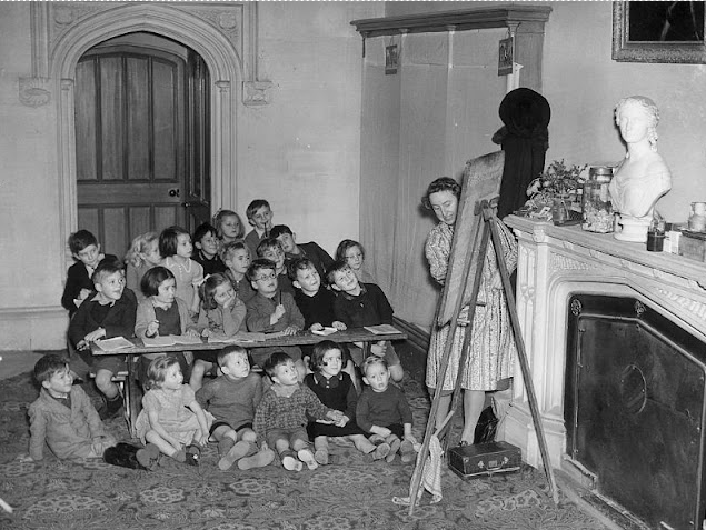 Fascinating Black and White Photos of Life in Britain in 1939_teo